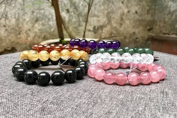 Vòng tay phong thủy là gì? Ý nghĩa của từng loại vòng tay phong thủy