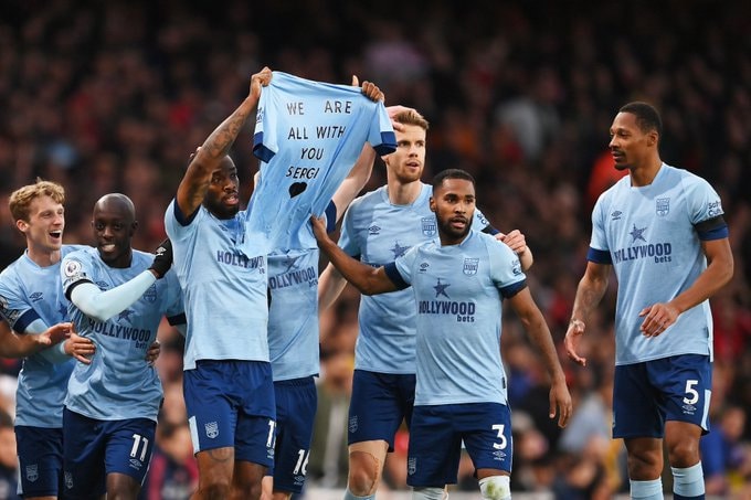 de brentford cam hoa arsenal lo co hoi ngat duoi man city hinh 3