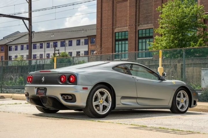 5 chiec ferrari gia hoi nhat hien nay hinh 5