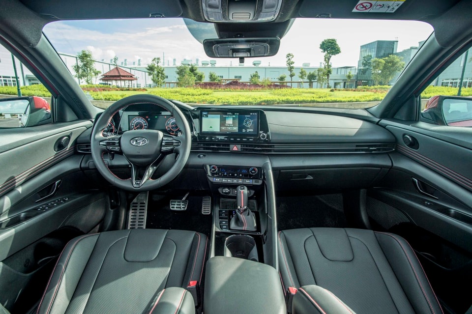 hyundai elantra ban tai viet nam gap loi lien quan day dai an toan hinh 3