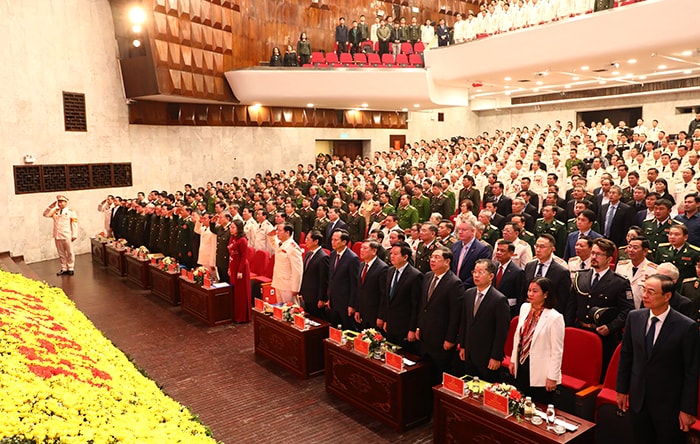 trong hoan canh nao cung phai bao ve tuyet doi an toan doi tuong canh ve khong de bi dong bat ngo hinh 1