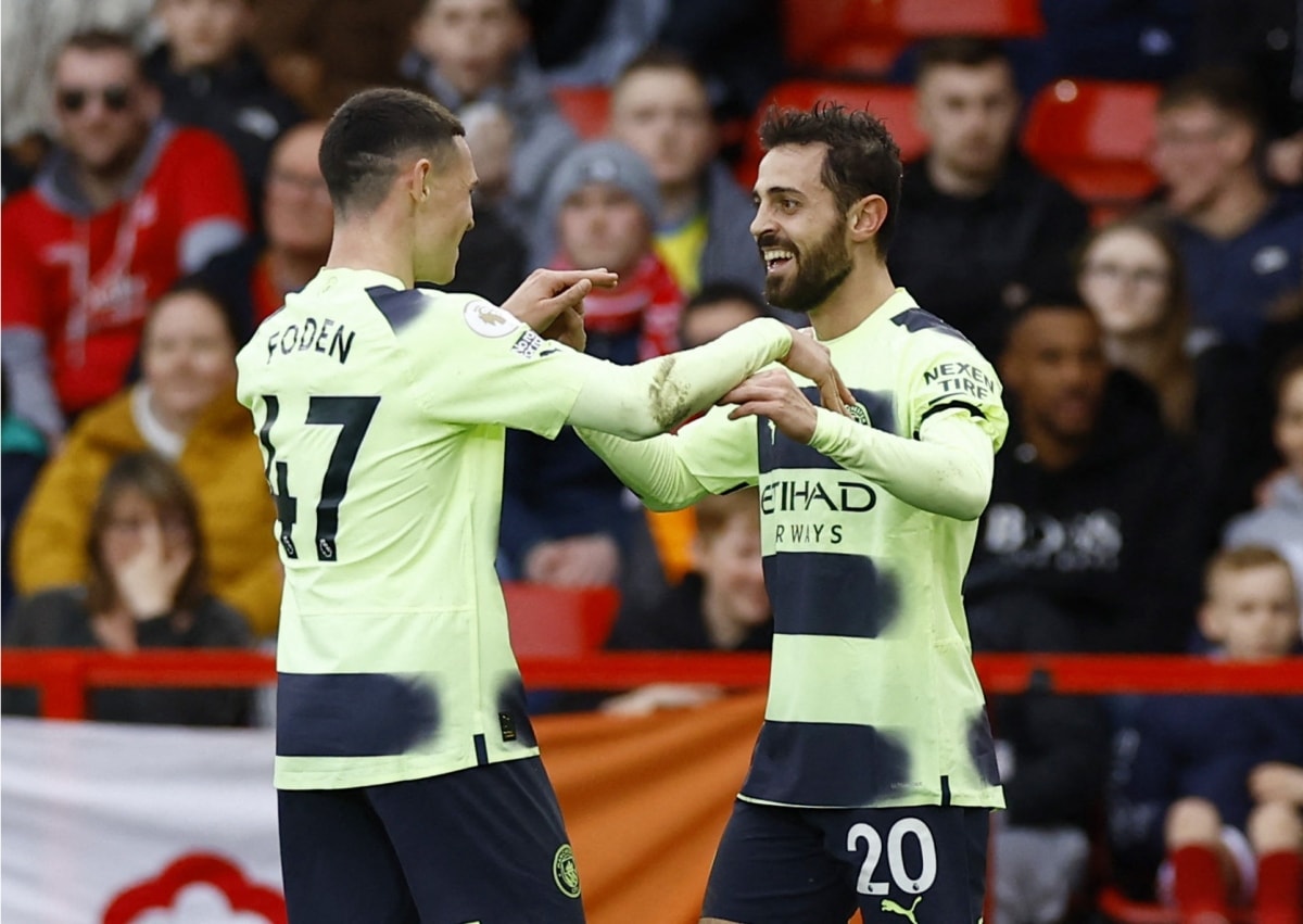 man city hoa that vong truoc nottingham forest hinh 4