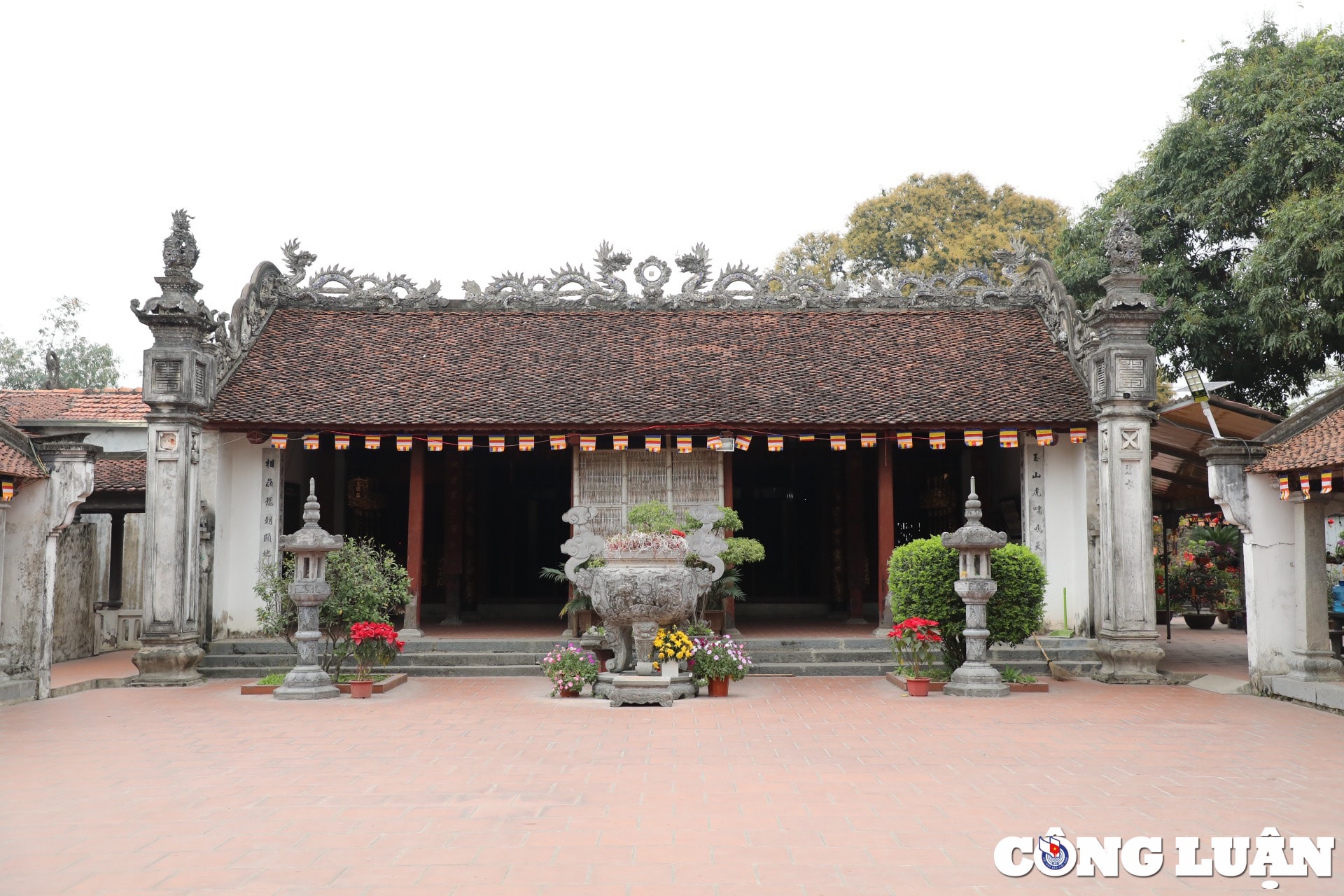 chua ba danh ngoi chua hon 300 nam vang danh lich su bao son tu hinh 4