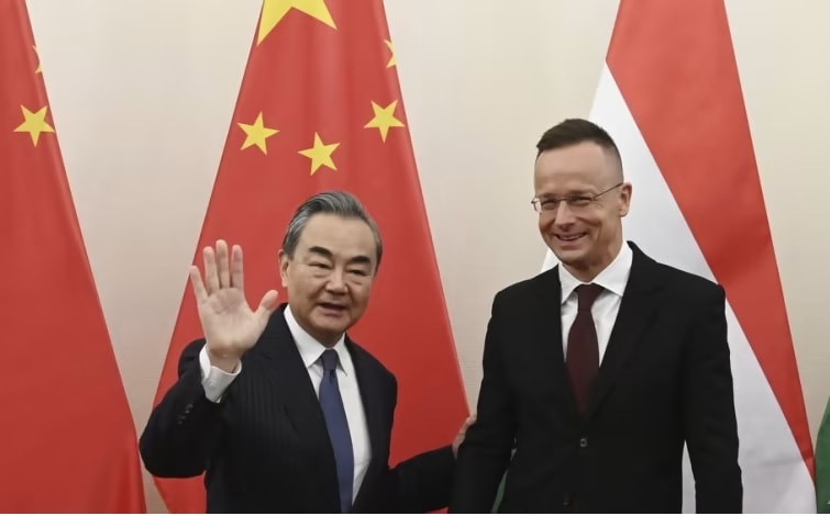 ong vuong nghi keu goi cham dut chien su truoc chuyen tham nga hinh 1