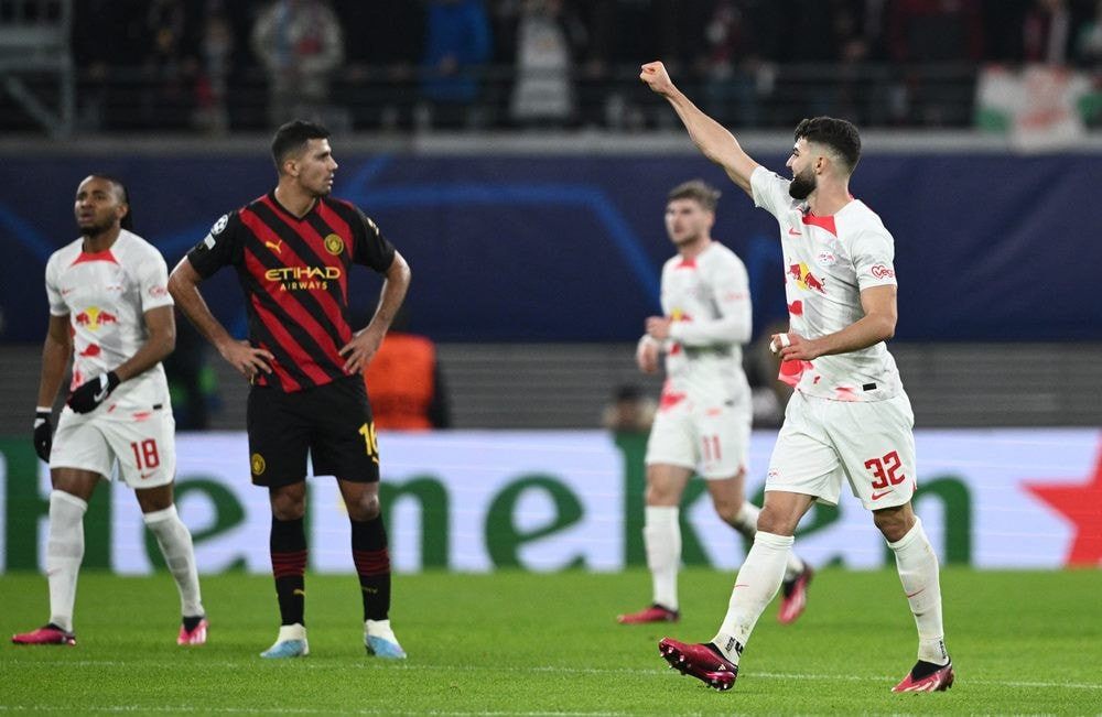haaland choi mo nhat man city hoa hu via tren san leipzig hinh 4