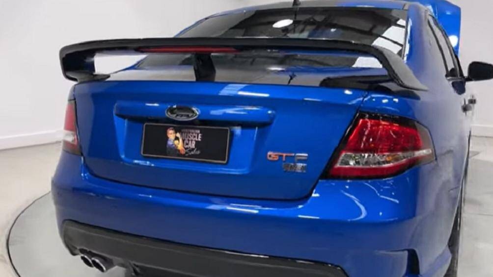 chiem nguong hang hiem ford falcon gt f dang duoc rao ban hinh 4