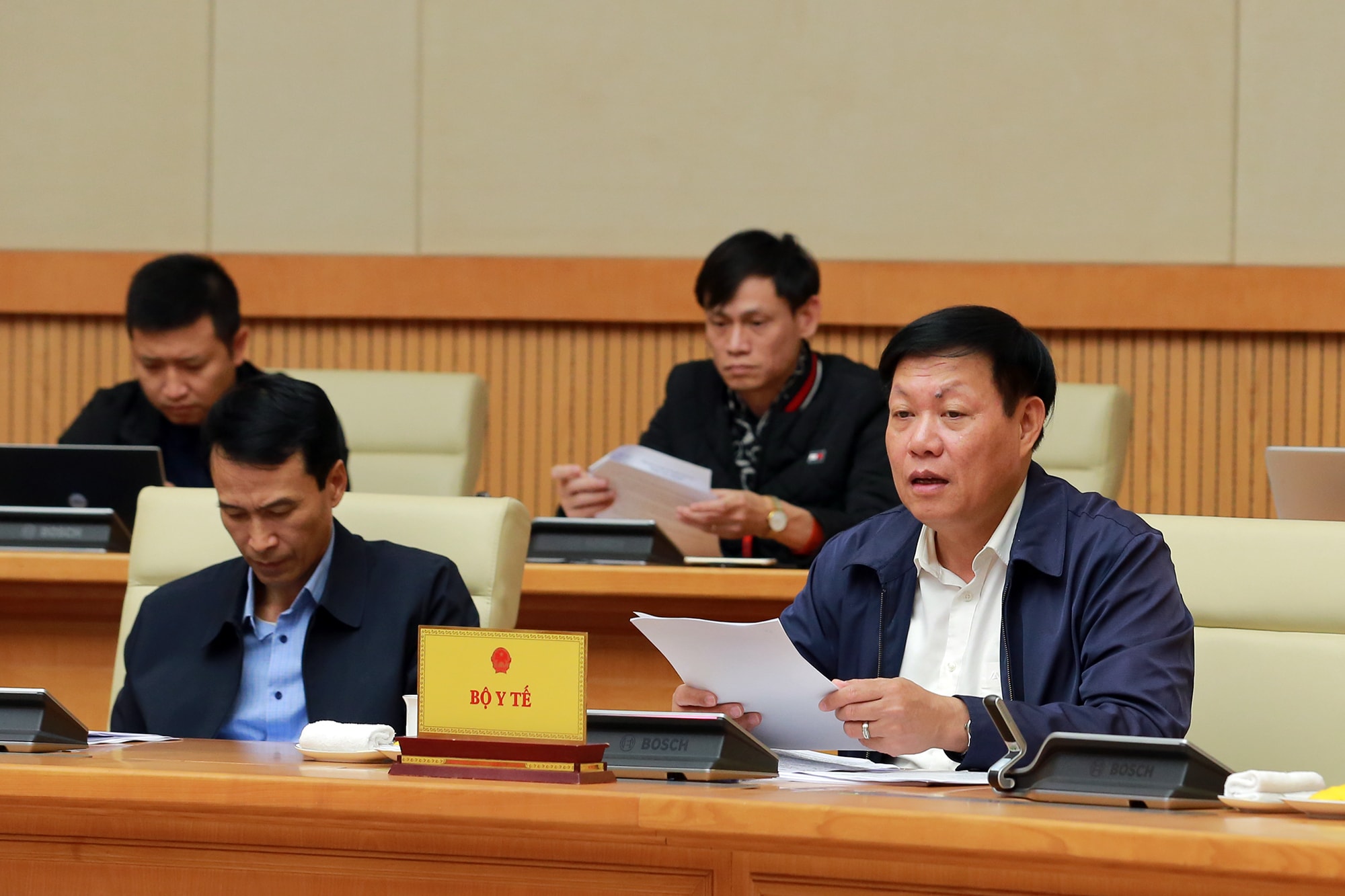bao dam thuoc vat tu y te khong phai viec cua rieng nganh y te ma rat sat suon voi nguoi dan hinh 3
