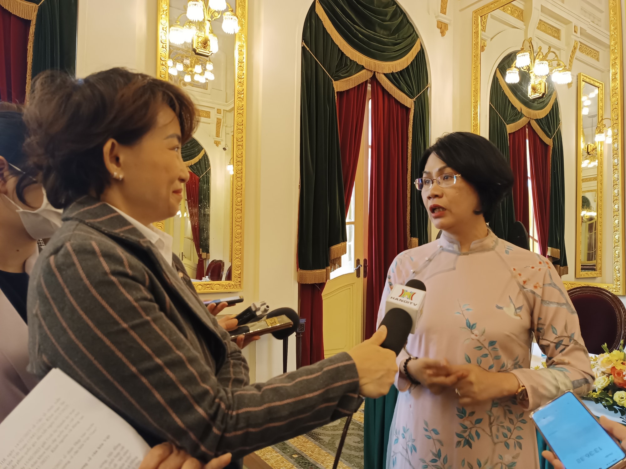 hoi thao 80 nam de cuong van hoa viet nam trao doi truc dien khong ne tranh nhung van de nong ve van hoa hinh 5