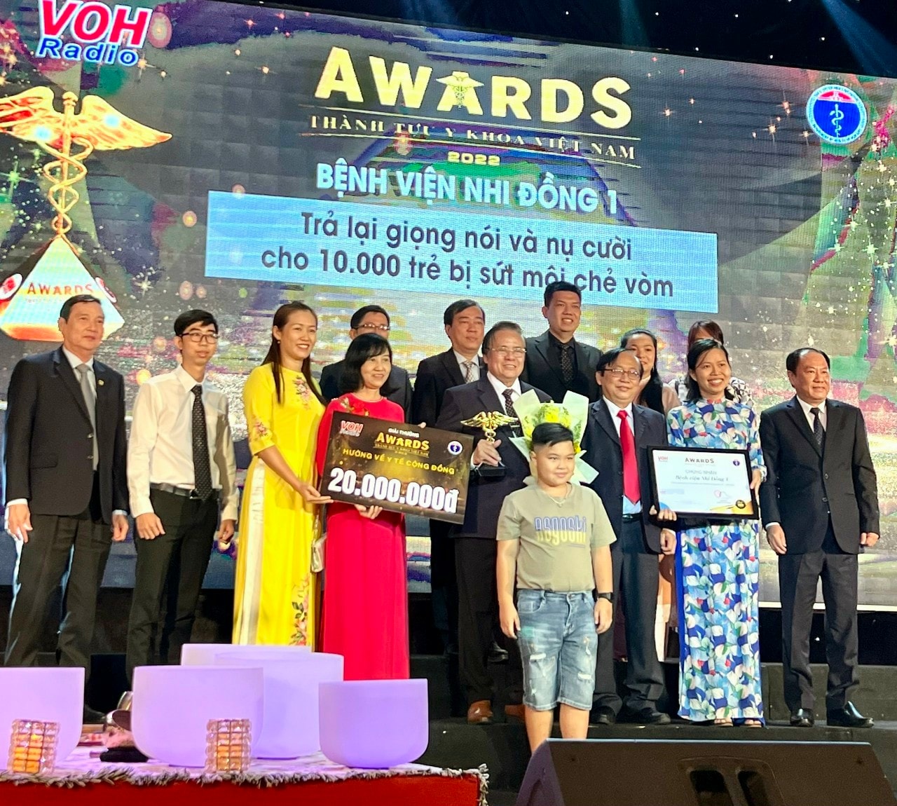 nguoi tai sinh nu cuoi mang cuoc doi moi cho nhung dua tre bi giau di hinh 6