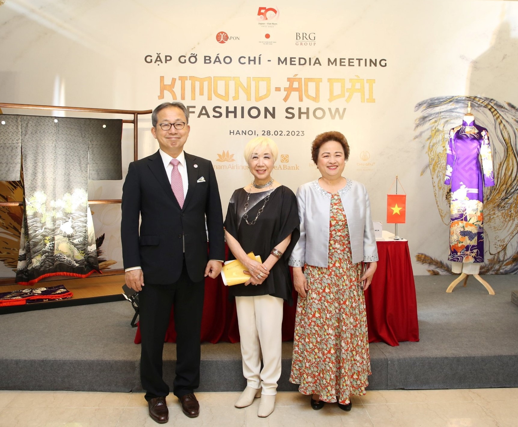 kimono aodai fashion show chuong trinh giao luu van hoa nghe thuat ky niem 50 nam quan he viet nam nhat ban hinh 5