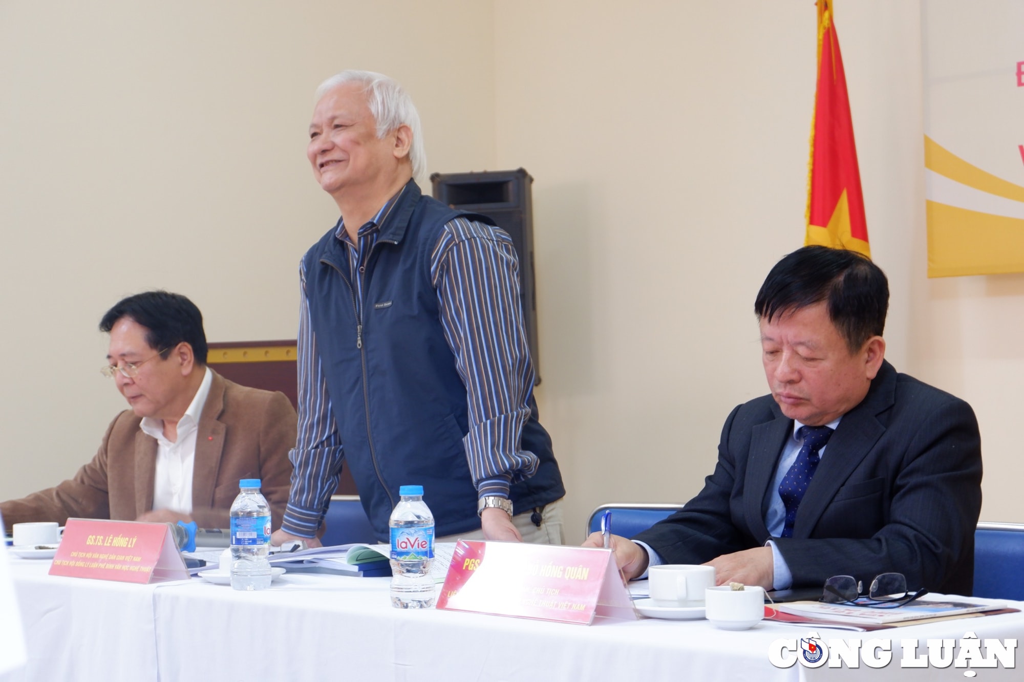 toa dam de cuong ve van hoa viet nam va su phat trien cua van hoc nghe thuat viet nam hinh 6
