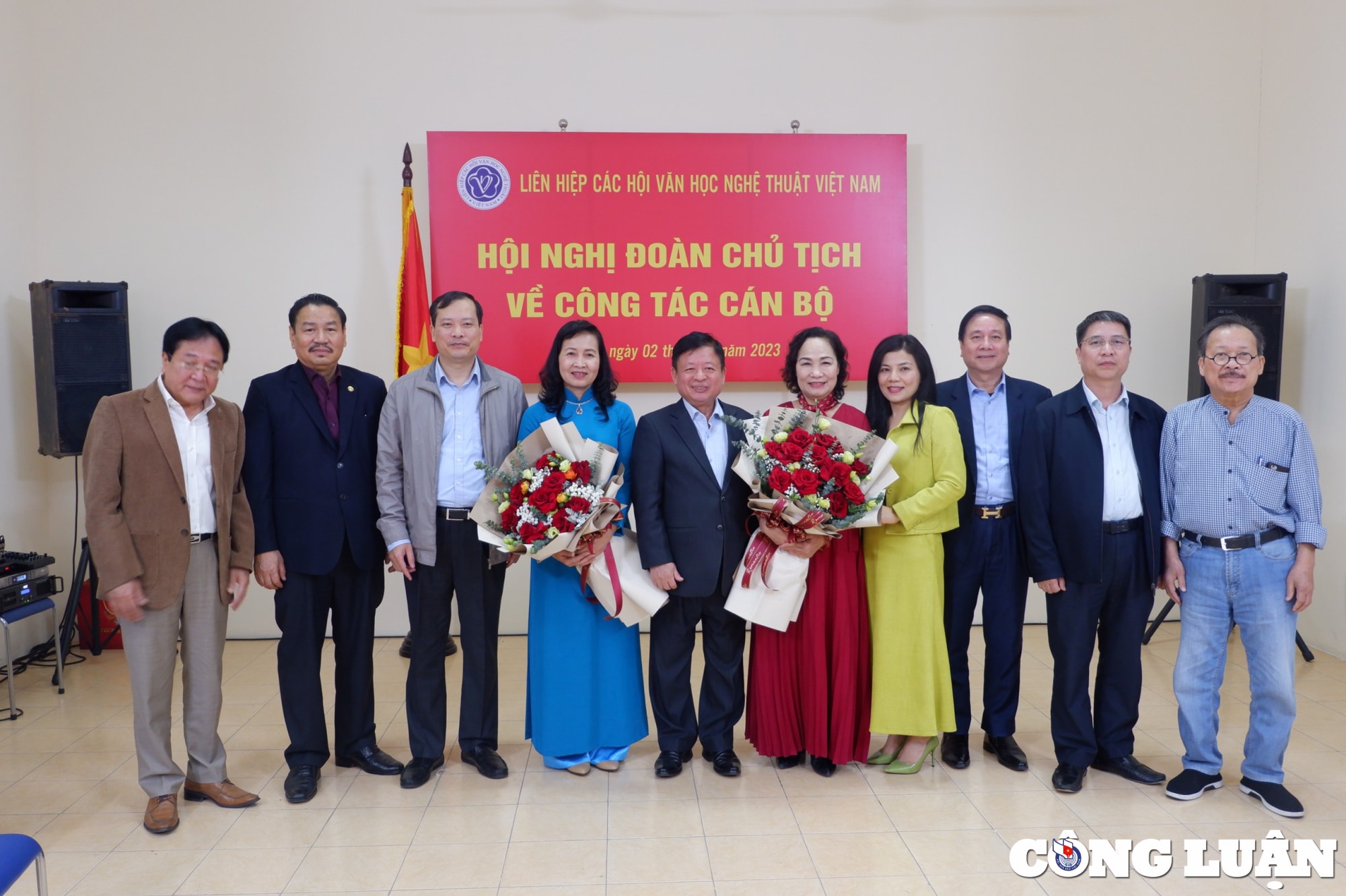 nsna thu dong va nsnd thuy mui duoc bau lam pho chu tich kiem nhiem lien hiep cac hoi vhnt viet nam hinh 1