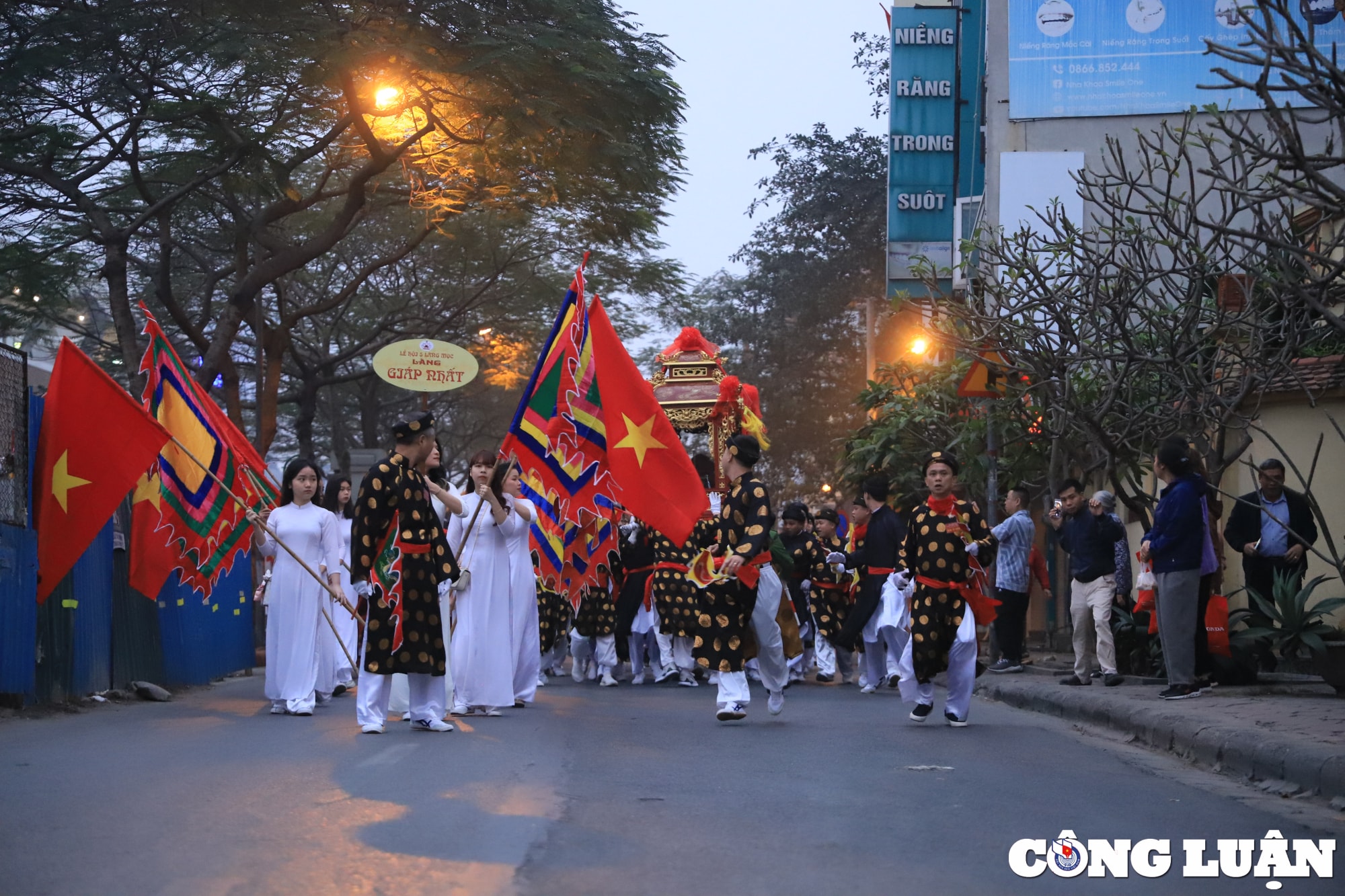 man ruoc kieu nhu thi chay trong le hoi 5 lang moc tai ha noi hinh 4