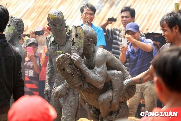gia lai dac sac le bo ma cua nguoi jarai dua linh hon nguoi chet ve coi atau hinh 4