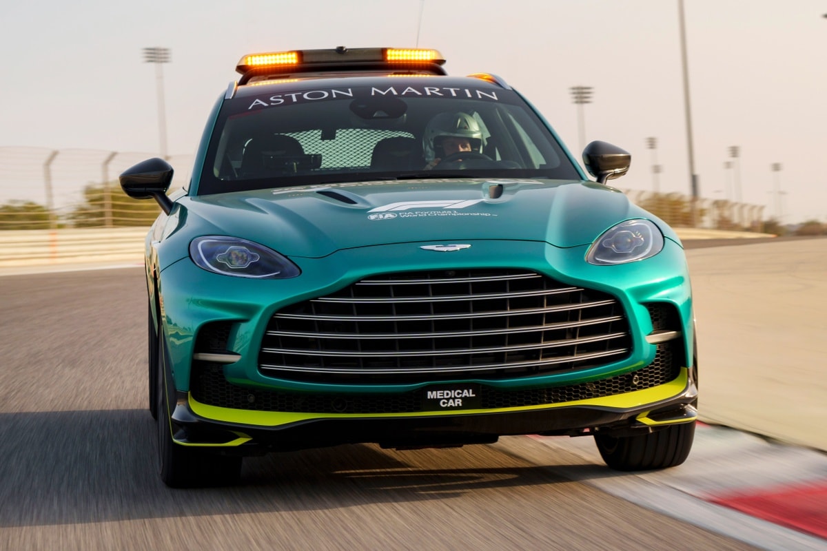 aston martin dbx707 duoc su dung lam xe y te cho giai dua f1 2023 hinh 9