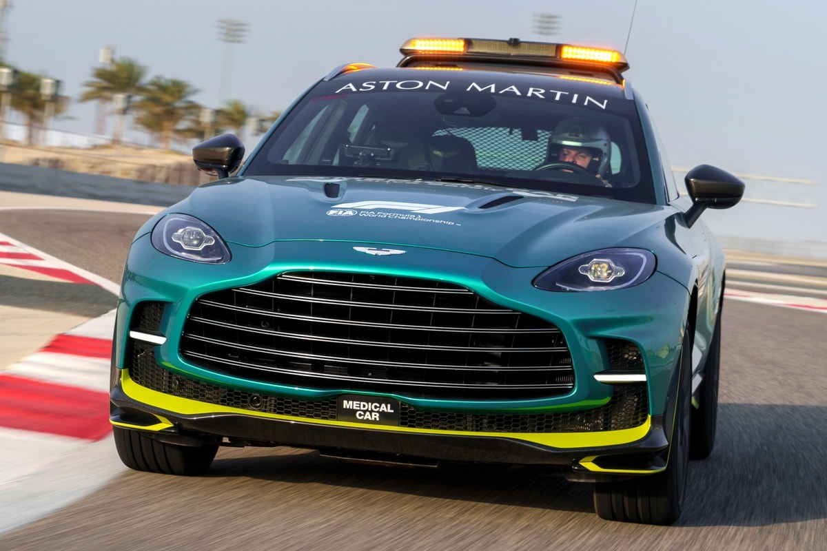 aston martin dbx707 duoc su dung lam xe y te cho giai dua f1 2023 hinh 12