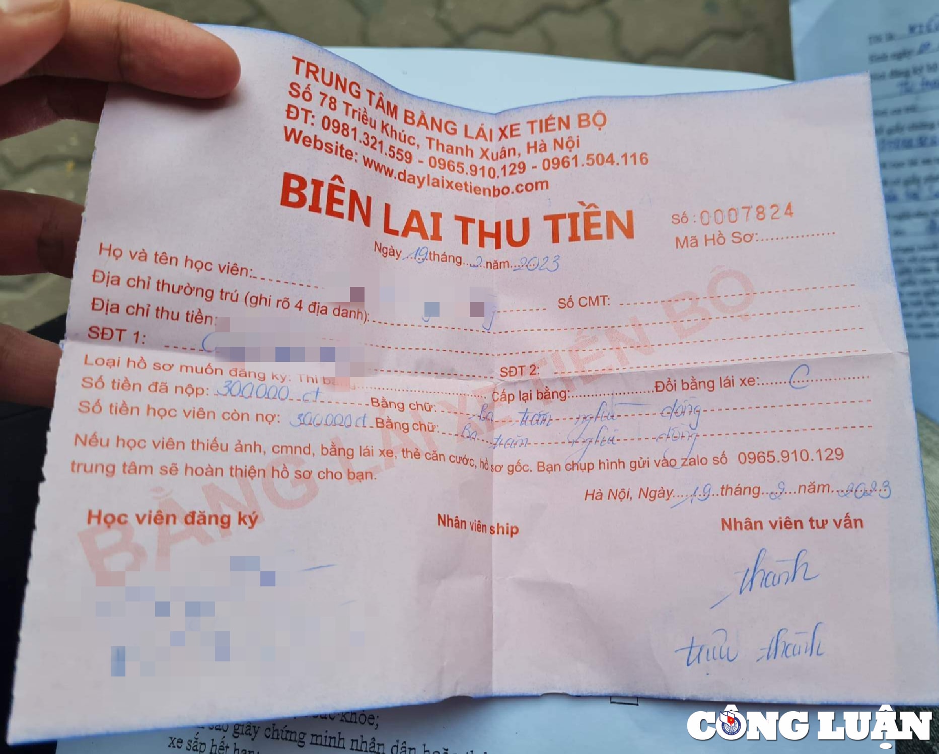 ha noi xuat hien co dich vu cap doi giay phep lai xe tai trung tam hanh chinh cong hinh 2