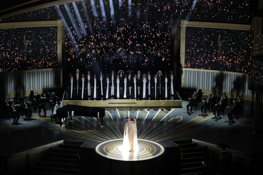 quan ke huy xuc dong khi thang giai oscar 2023 hinh 5