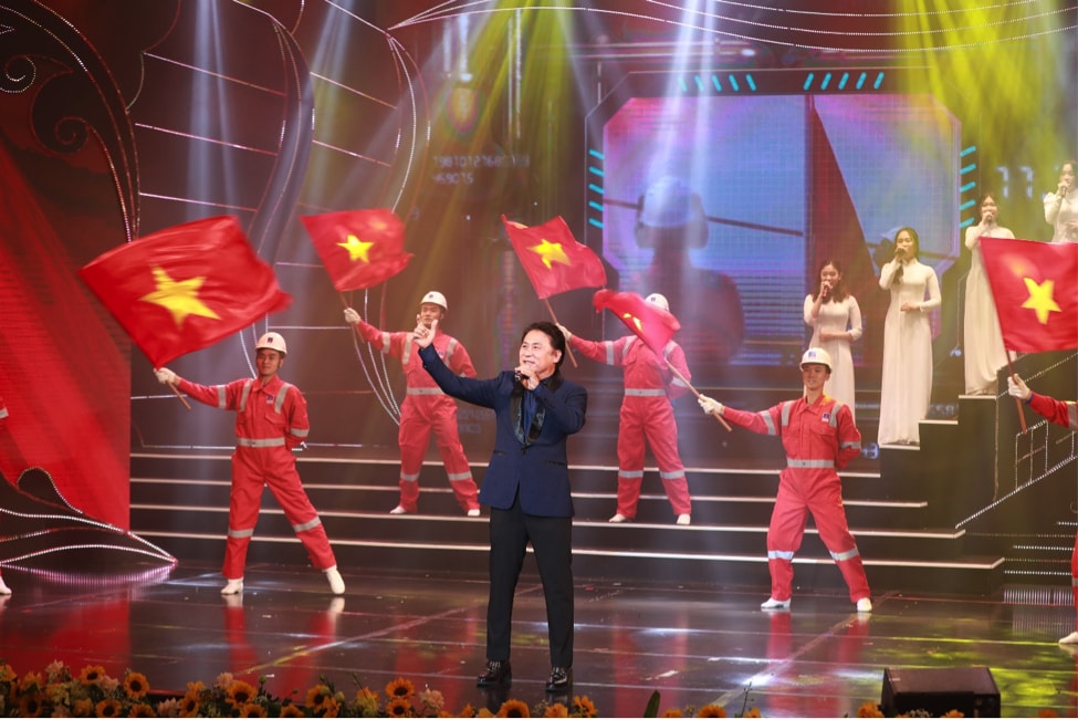xuc dong chuong trinh giao luu nghe thuat trai tim bien dao hinh 3