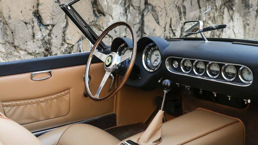 hang hiem ferrari 250 gt swb california duoc mua muc gia khung 427 ty dong hinh 7
