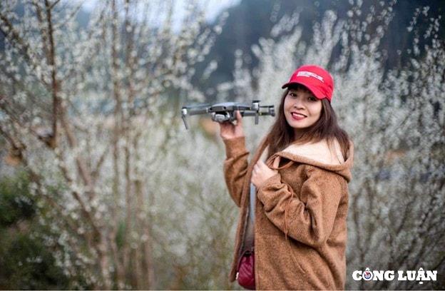nu nhiep anh gia 9x va hanh trinh dua canh dep viet vuon tam the gioi hinh 1