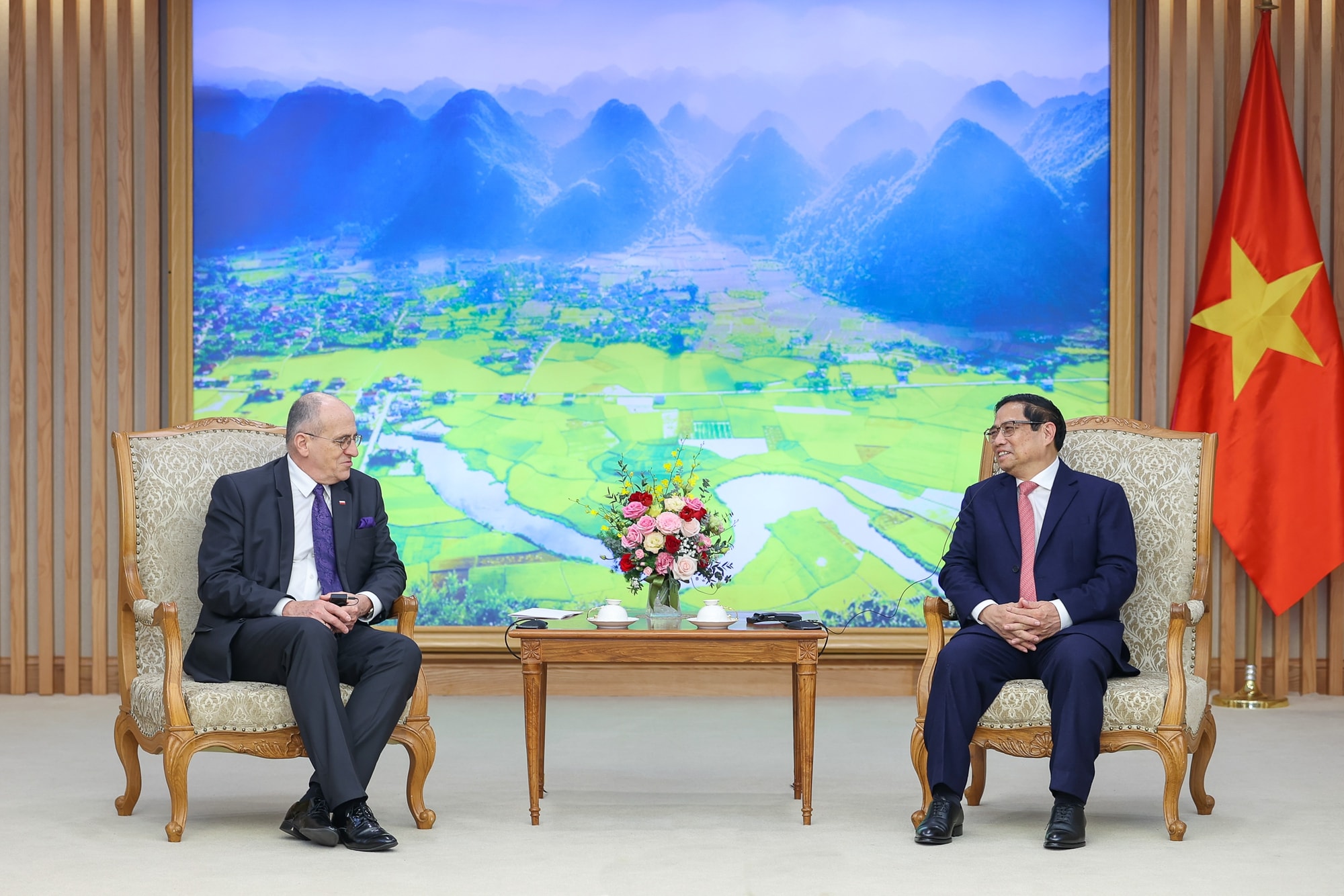 ba lan luon la doi tac thuong mai lon nhat cua viet nam tai trung dong au hinh 2