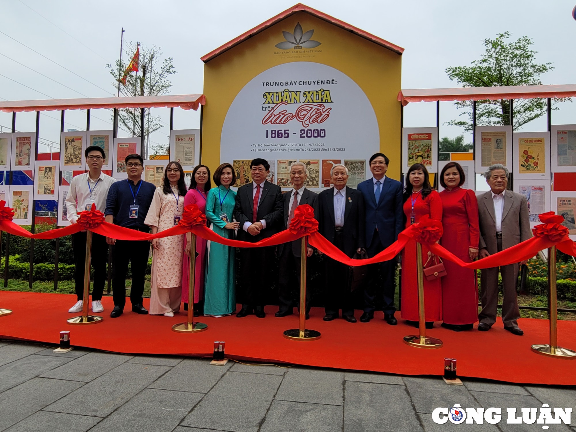 khai mac trung bay xuan xua tren bao tet 1865 2000 tai hoi bao toan quoc 2023 hinh 3