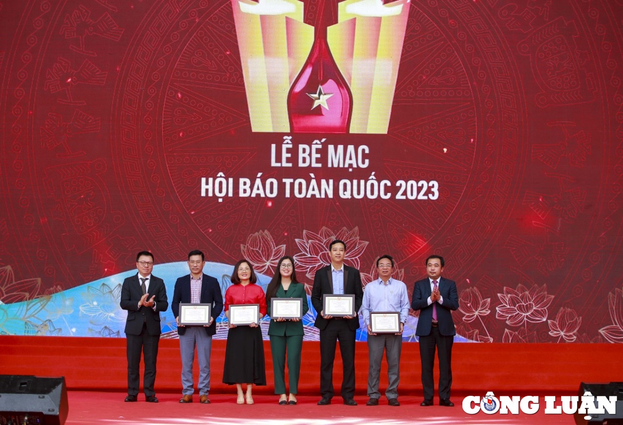 bao nha bao cong luan dat giai b giai giao dien dien tu an tuong tai hoi bao toan quoc 2023 hinh 8