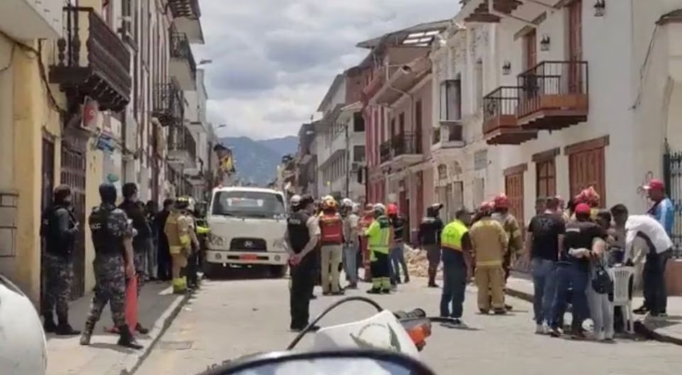 dong dat 68 do richter o ecuador it nhat 12 nguoi thiet mang hinh 1
