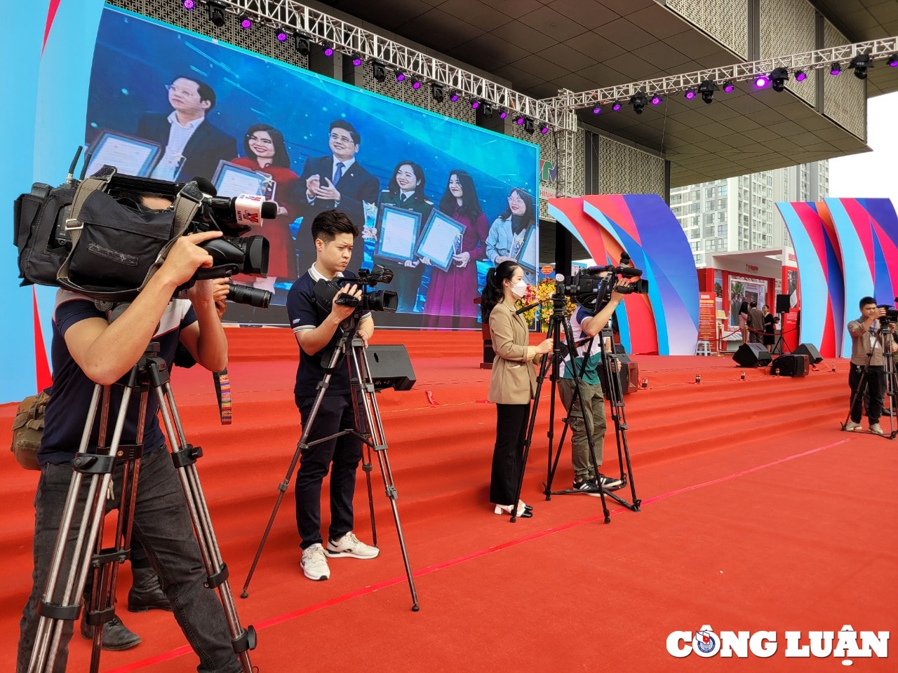 tac nghiep tai hoi bao toan quoc 2023 su gia lan toa khong khi ngay hoi lon toi cong chung hinh 12