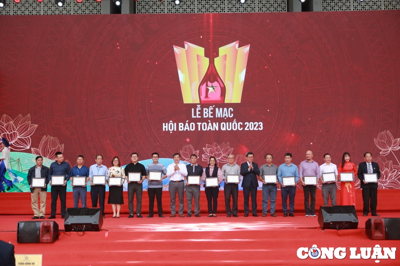 bao nha bao cong luan dat giai b giai giao dien dien tu an tuong tai hoi bao toan quoc 2023 hinh 4