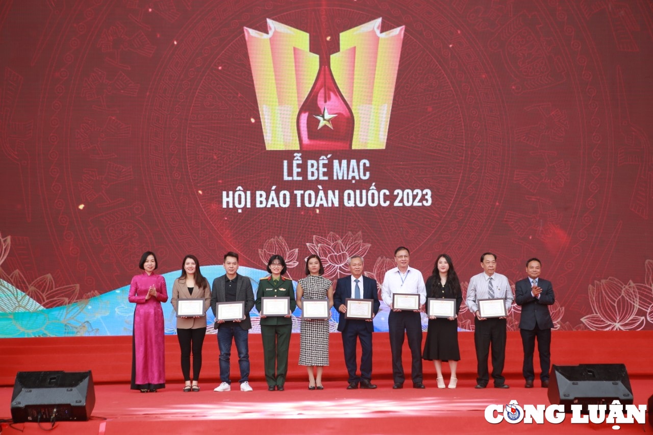 bao nha bao cong luan dat giai b giai giao dien dien tu an tuong tai hoi bao toan quoc 2023 hinh 6