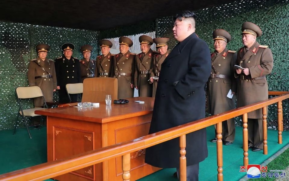 ong kim jong un keu goi trieu tien san sang chien dau sau khi tiep tuc phong ten lua hinh 1