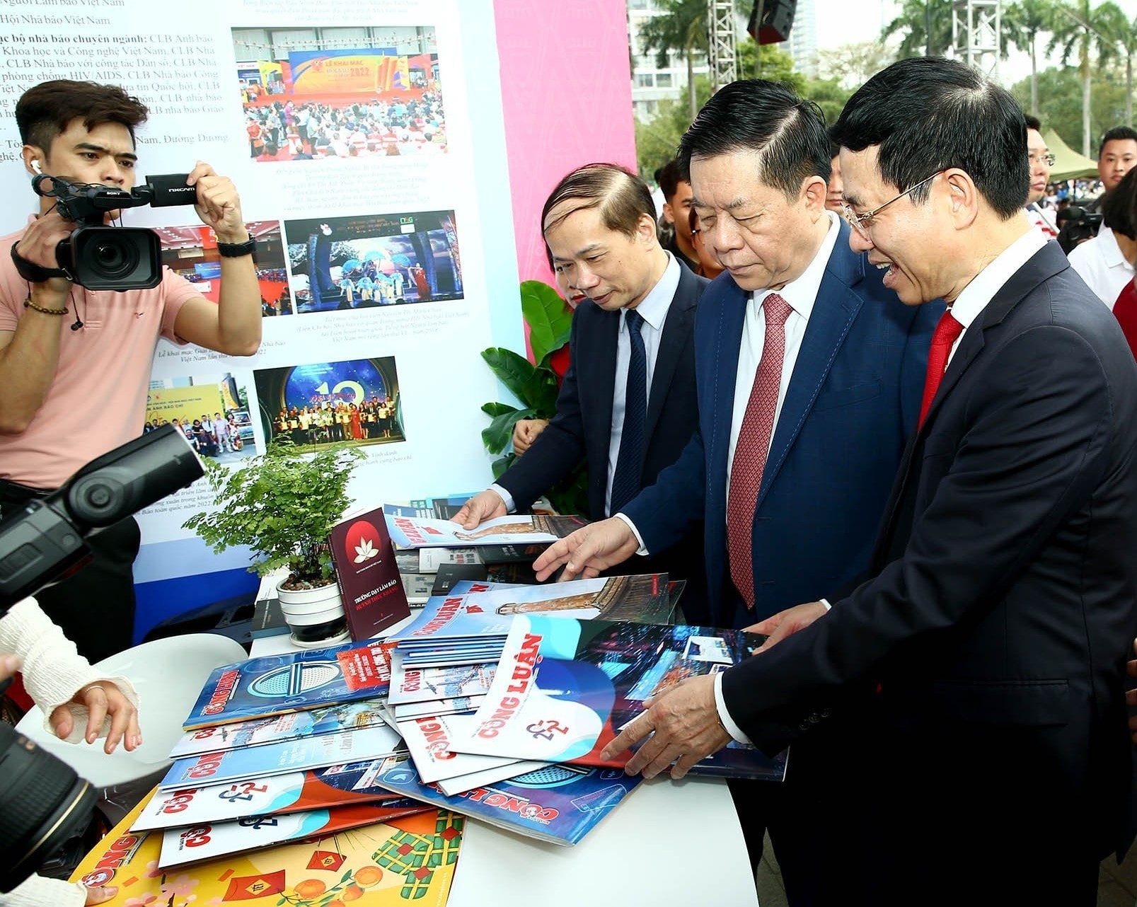 lang dong mua hoi bao toan quoc 2023 hinh 2