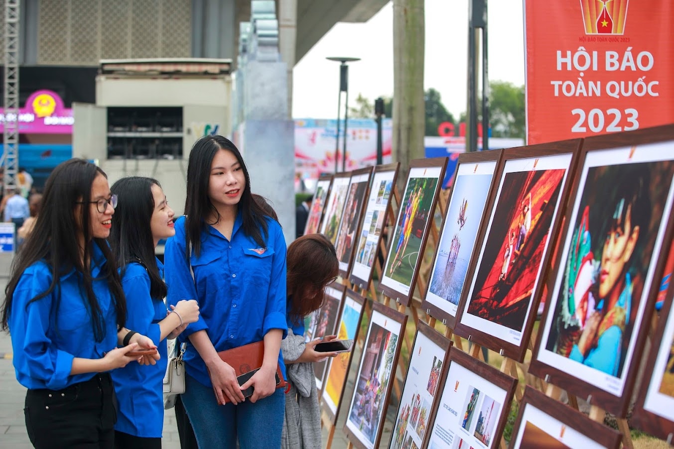 lang dong mua hoi bao toan quoc 2023 hinh 3