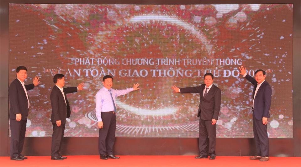 tong ket chuong trinh truyen thong vi an toan giao thong thu do nam 2022 hinh 2