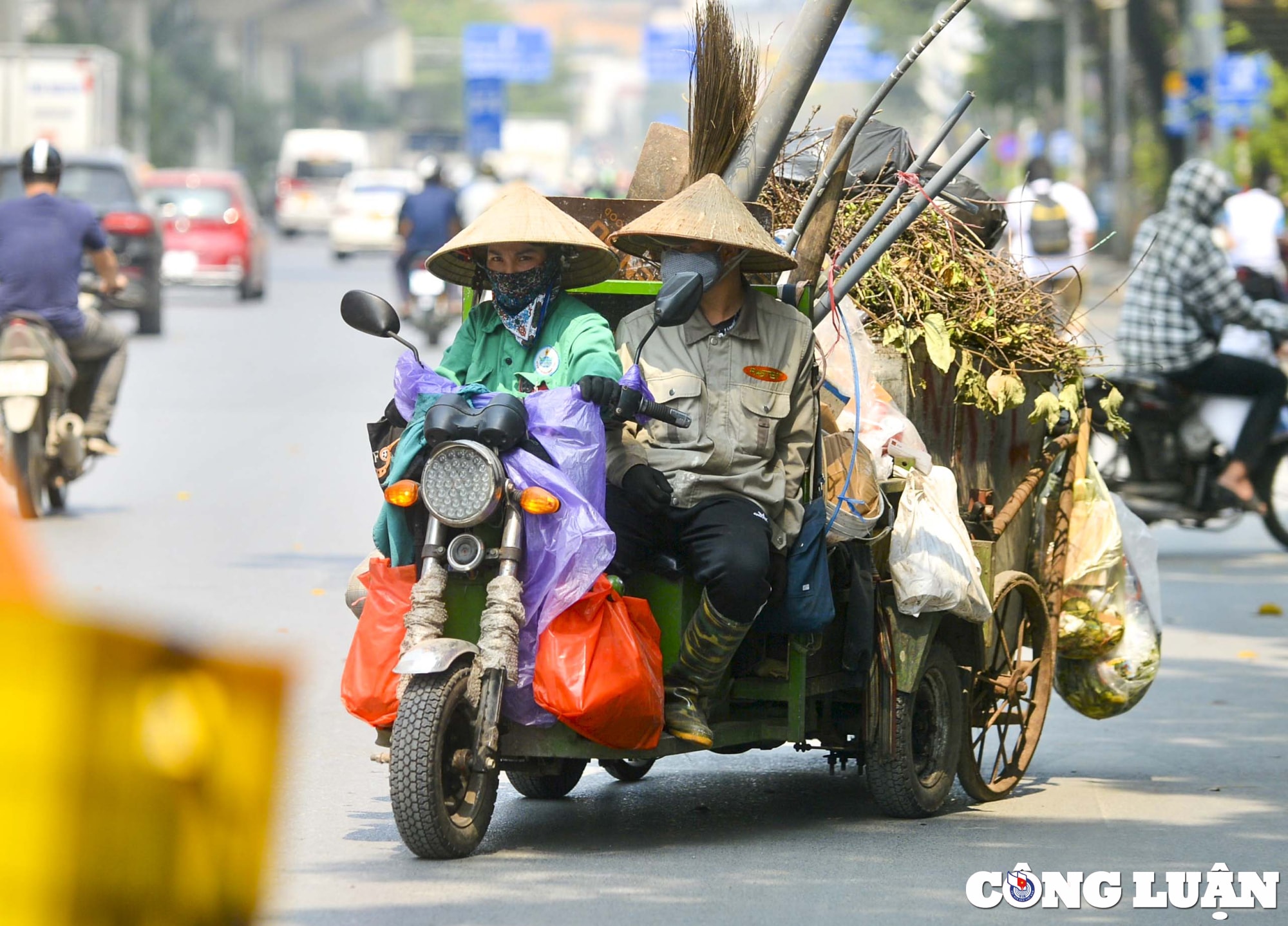 nang nong gay gat nguoi dan thu do kin mit ra duong hinh 10
