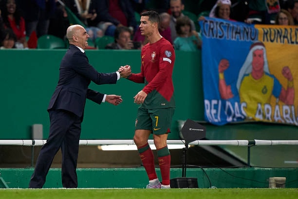 ronaldo lap cot moc vo tien khoang hau trong lich su bong da the gioi hinh 1