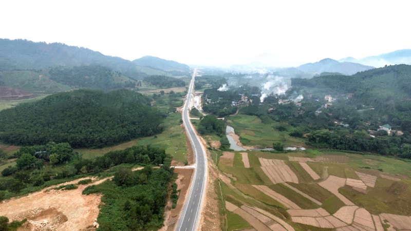 cao toc hoa lac hoa binh duoc dau tu mo rong the nao hinh 1