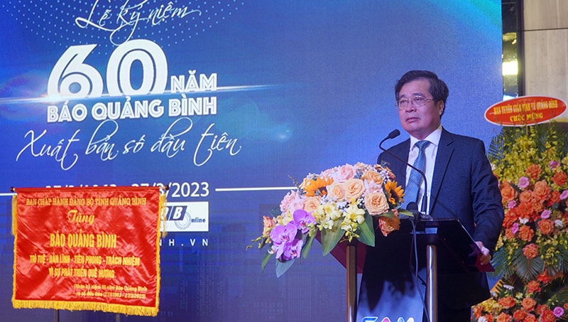 bao quang binh ky niem 60 nam ngay ra so dau hinh 2