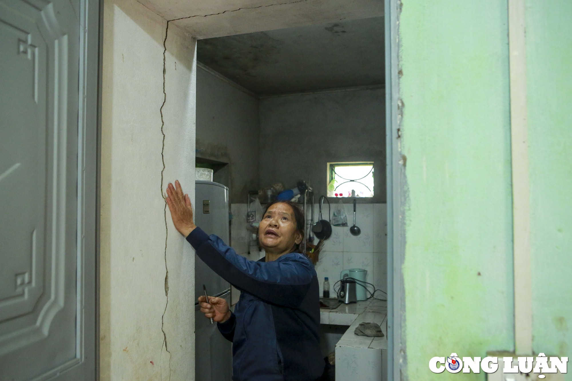 ha nam hang chuc ho dan keu nut nha do no min thi cong tuyen duong ba sao bai dinh hinh 1