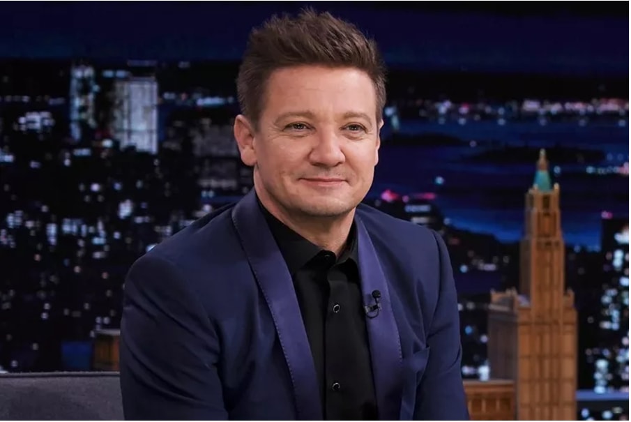 jeremy renner tro lai sau tai nan kinh hoang hinh 1