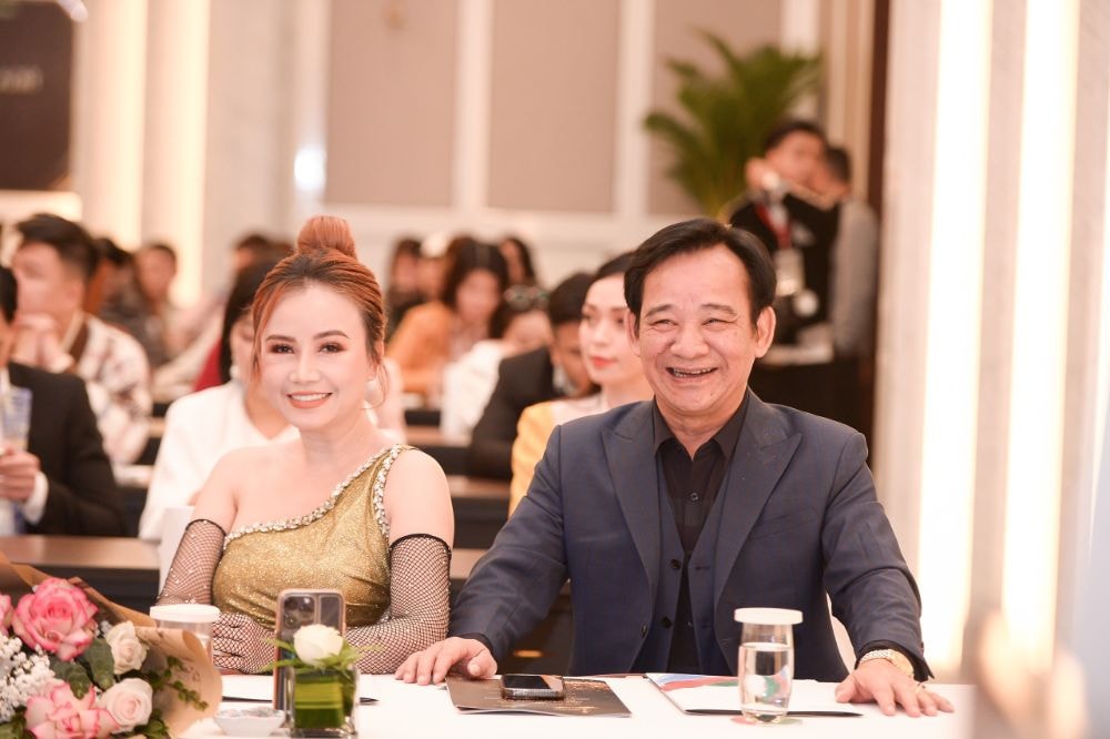 hoa hau phan kim oanh lam giam doc quoc gia cuoc thi hoa hau quy ba hoa binh viet nam 2023 hinh 22