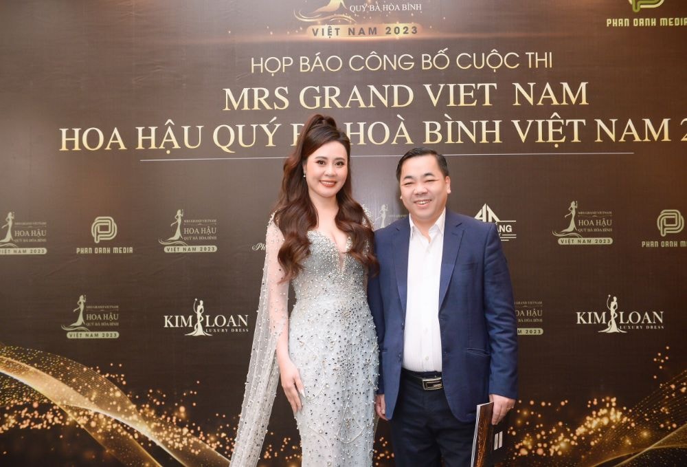hoa hau phan kim oanh lam giam doc quoc gia cuoc thi hoa hau quy ba hoa binh viet nam 2023 hinh 3
