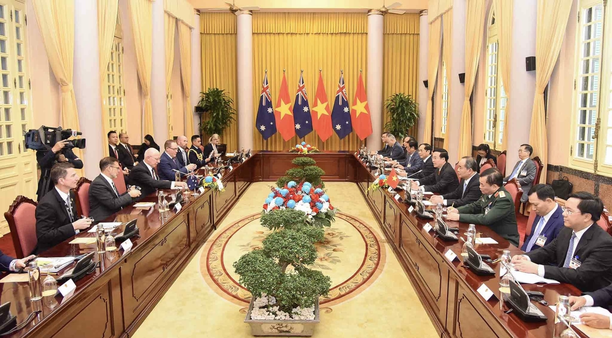 chu tich nuoc vo van thuong hoi dam voi toan quyen australia david hurley hinh 1