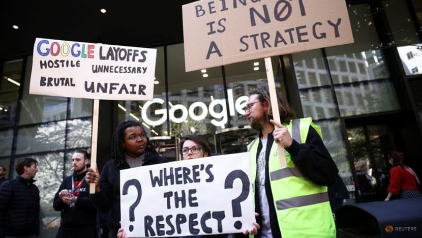 nhan vien google bieu tinh o london vi mat viec lam hinh 1