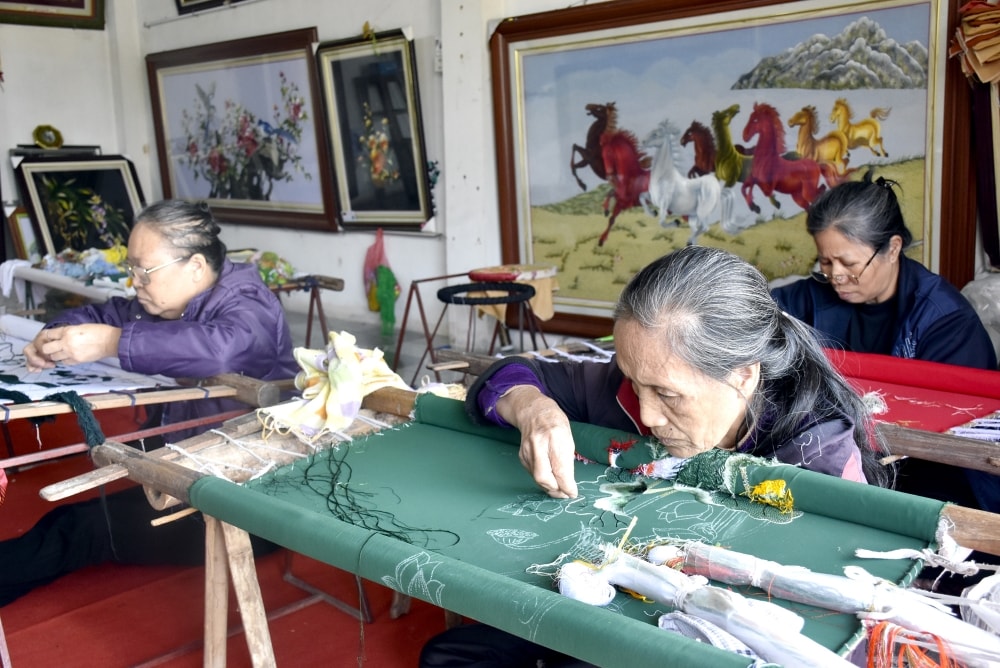 danh thuc tiem nang du lich lang nghe o ha noi hinh 2