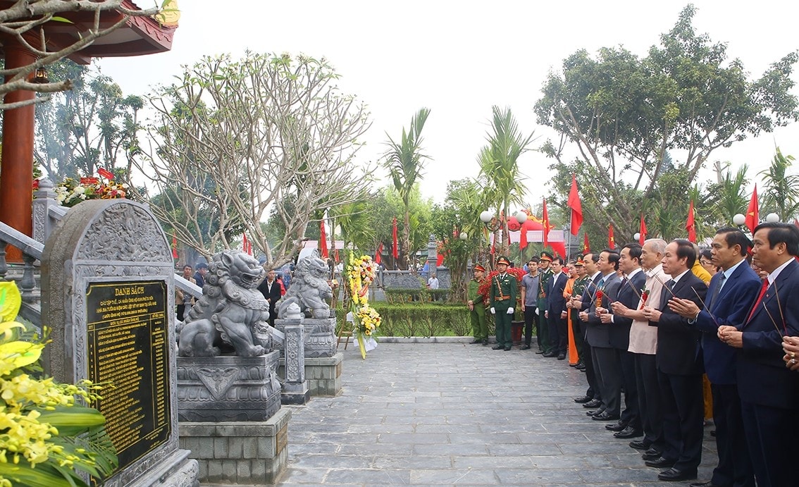 le tuong niem 55 nam ngay hy sinh cua cac liet si tai cau nhe hinh 3