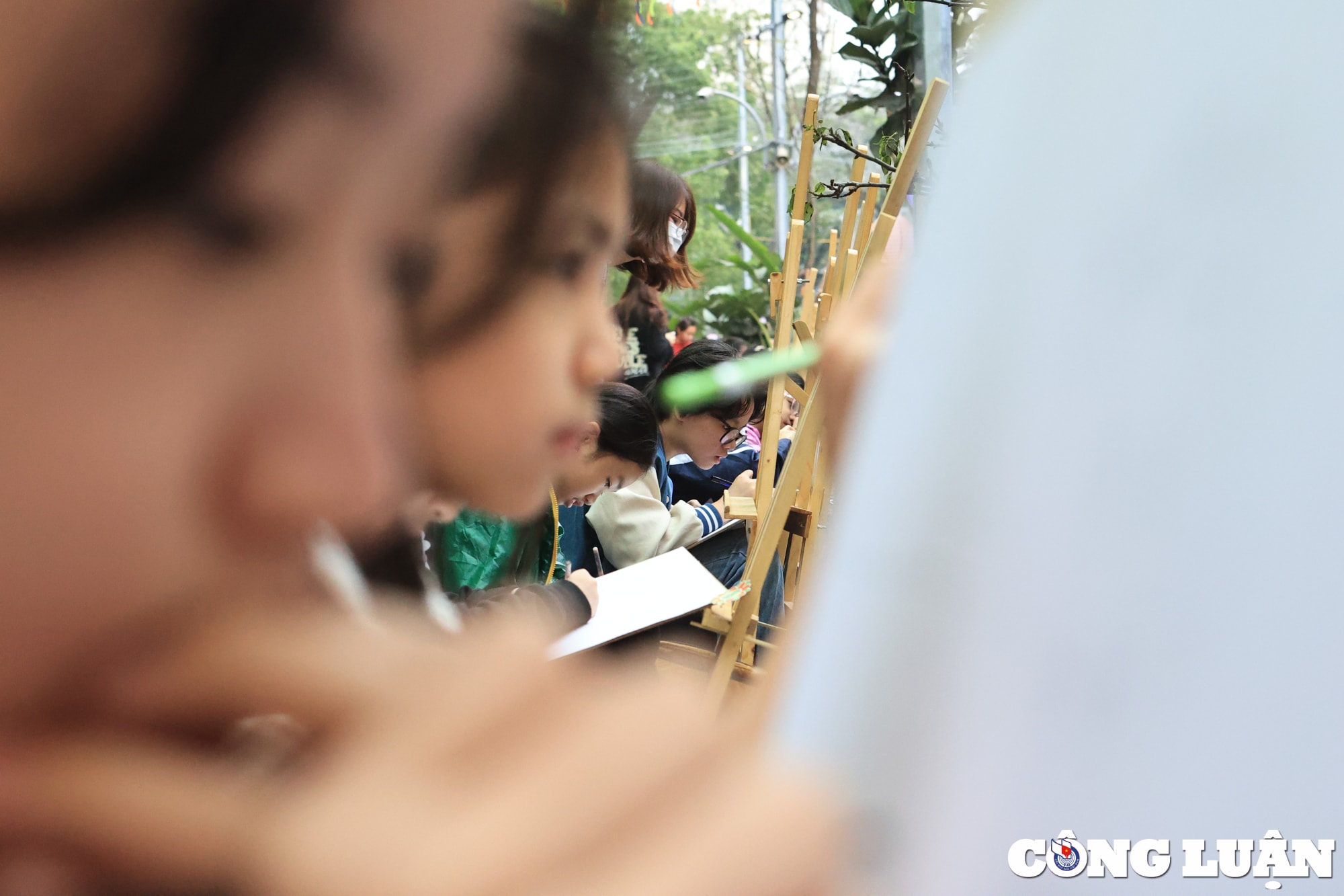 hoi thi ve tranh sach  cho ban cho toi ngay hoi ton vinh van hoa doc khoi day tu duy sang tao hinh 10