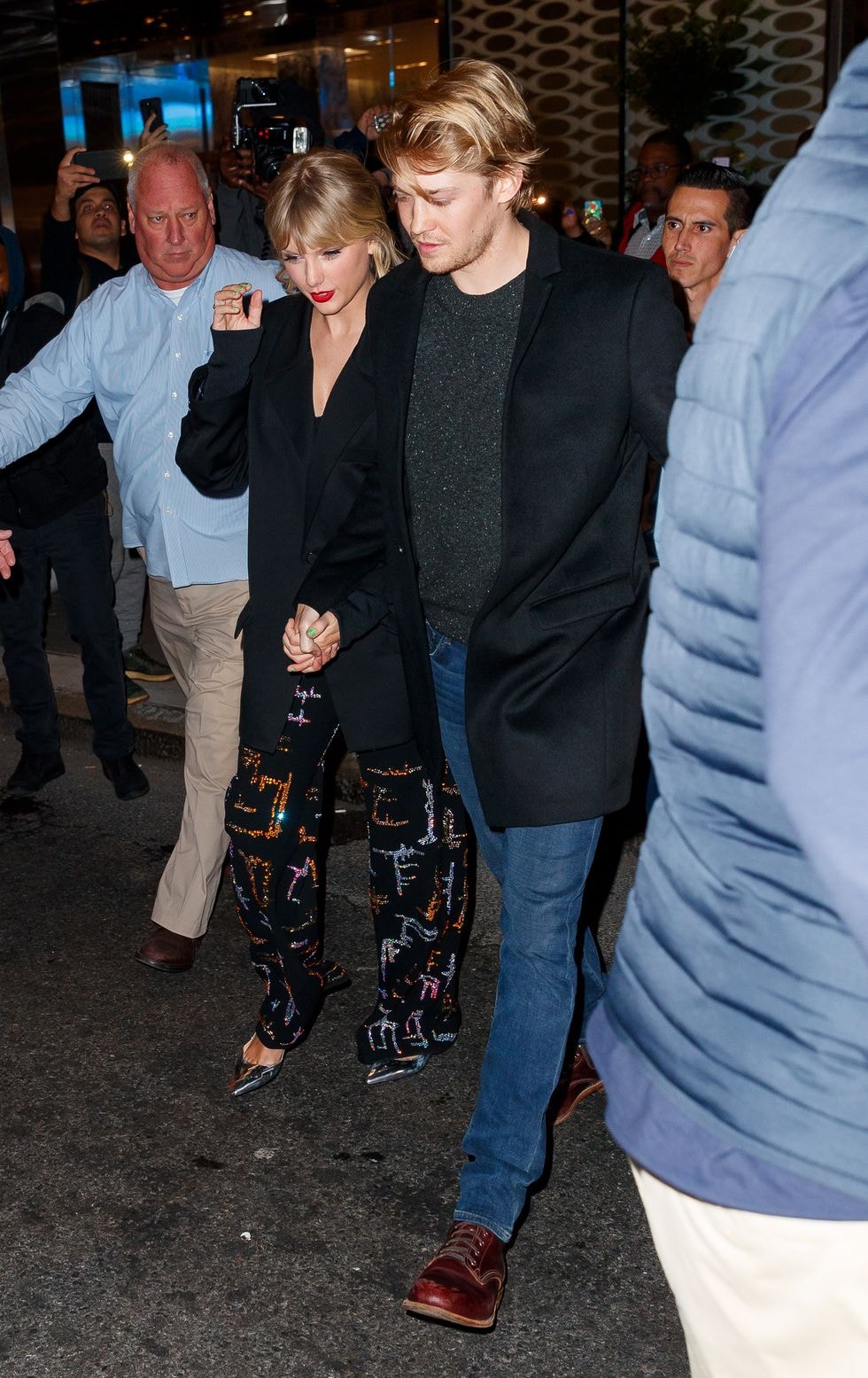 taylor swift chia tay ban trai sau 6 nam gan bo hinh 2